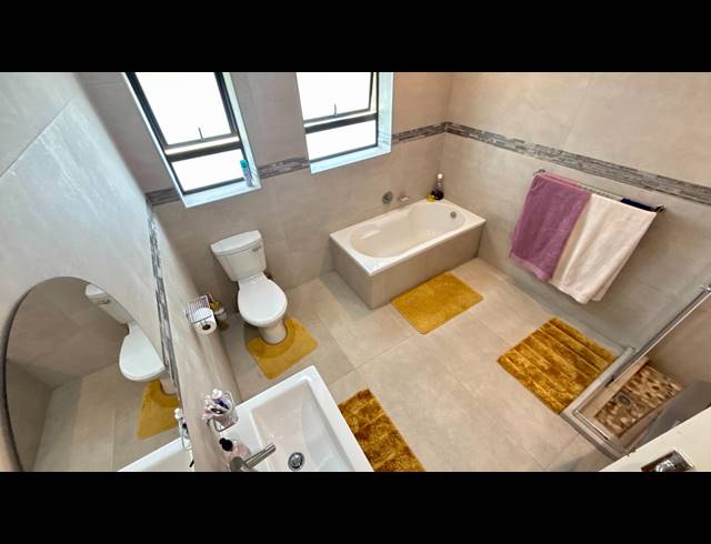 4 BEDROOM HOUSE FOR SALE IN BRACKENHURST